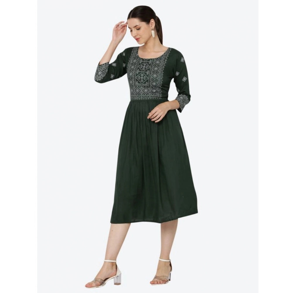 Women's Casual Rayon 3-4th Sleeves Kurti (Green)