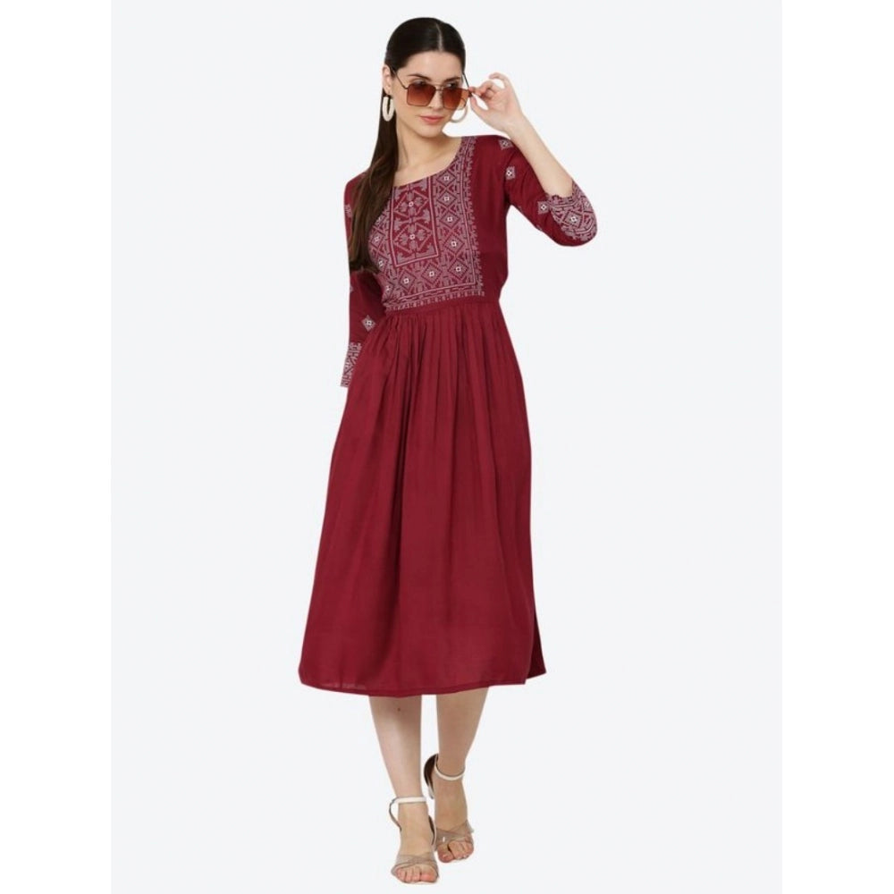 Women's Casual Rayon 3-4th Sleeves Kurti (Maroon)